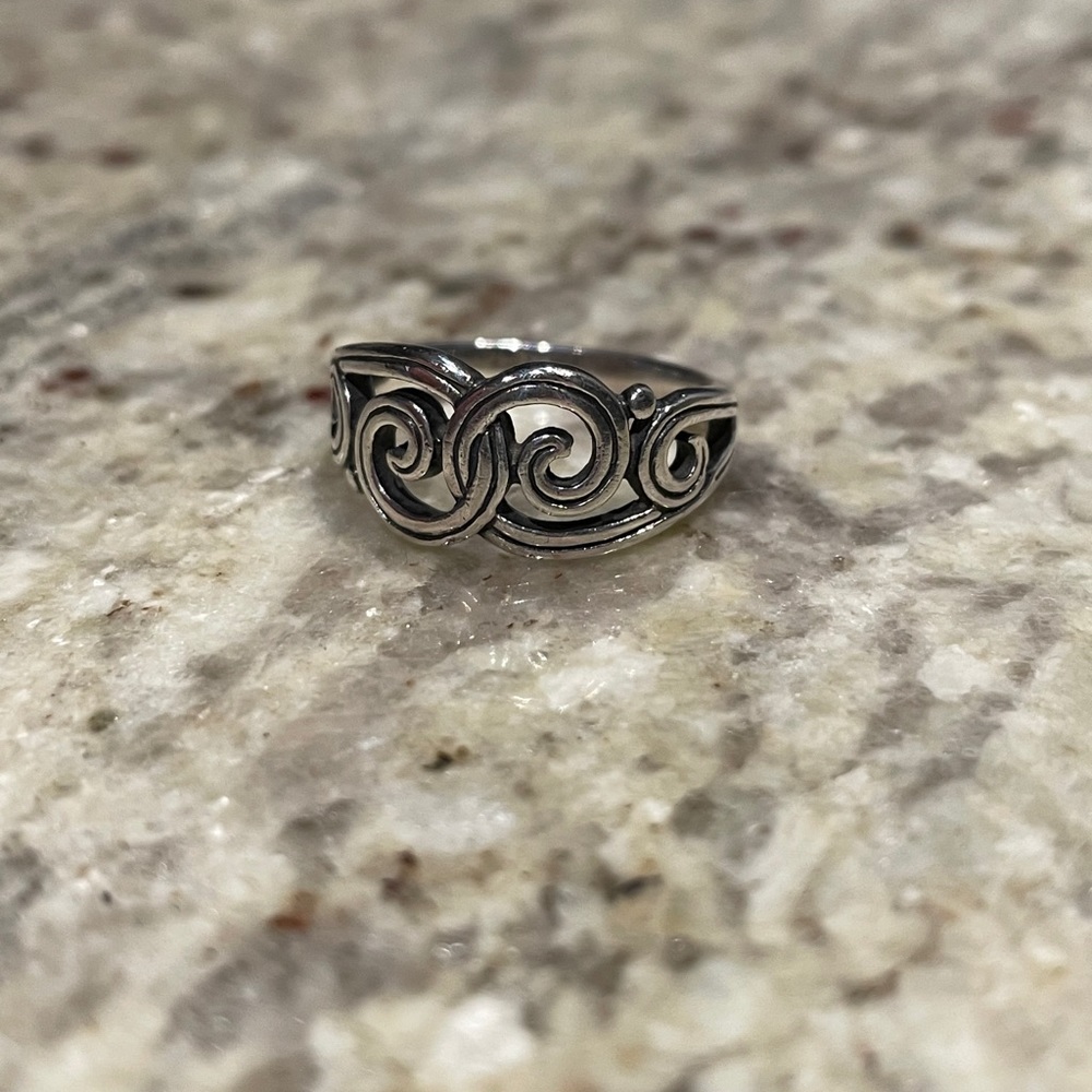 James Avery Gentle Wave Ring